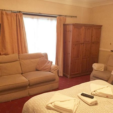 Welbeck Hotel - Close To Beach, Train Station & Southend Airport Kültér fotó